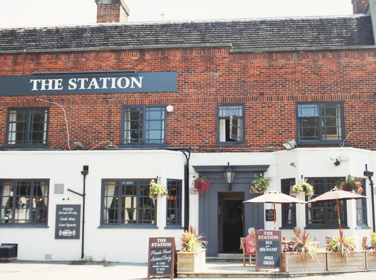 The Station Otel West Byfleet Dış mekan fotoğraf